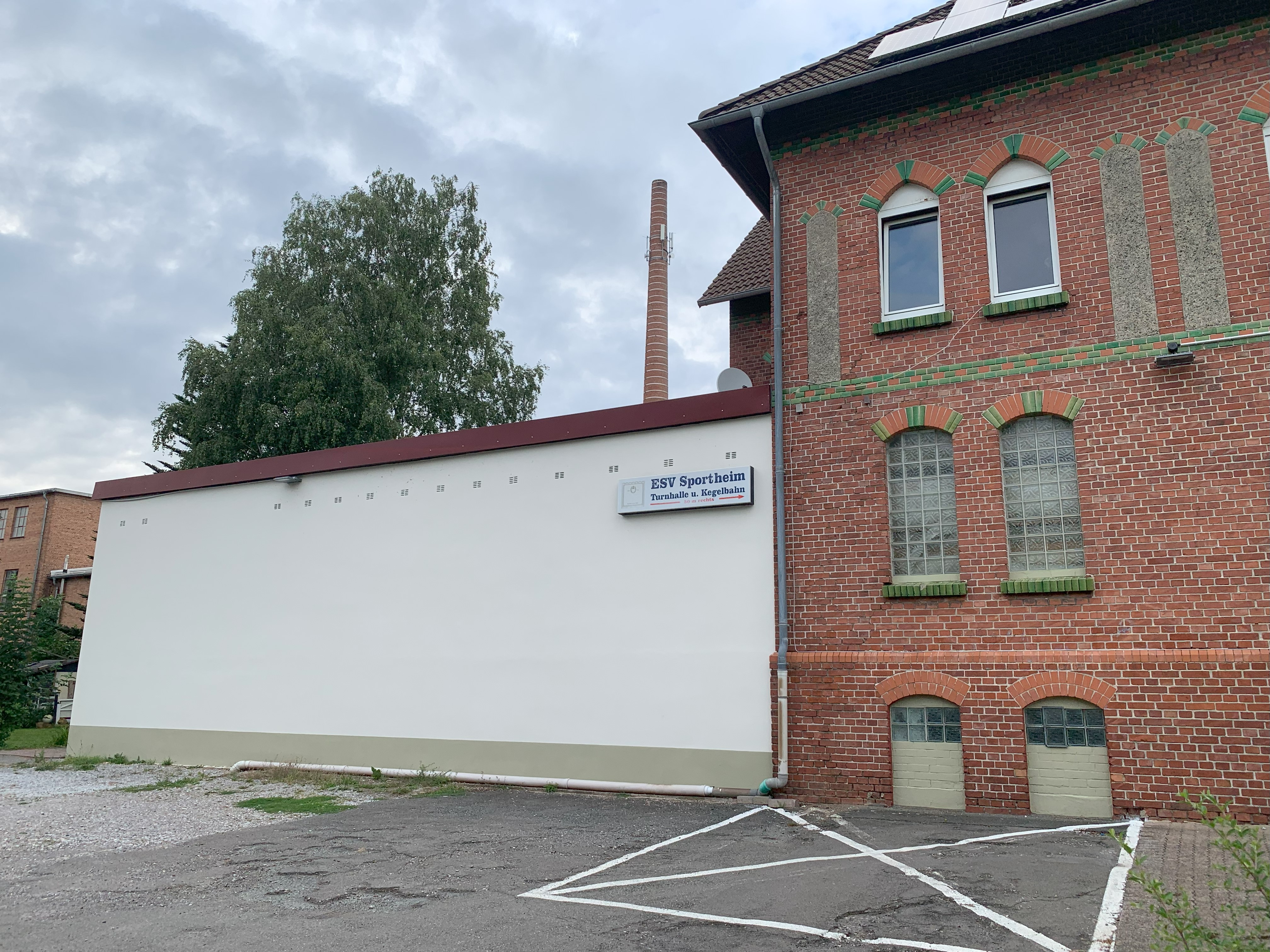 zerfallene Eisenbahnbrücke